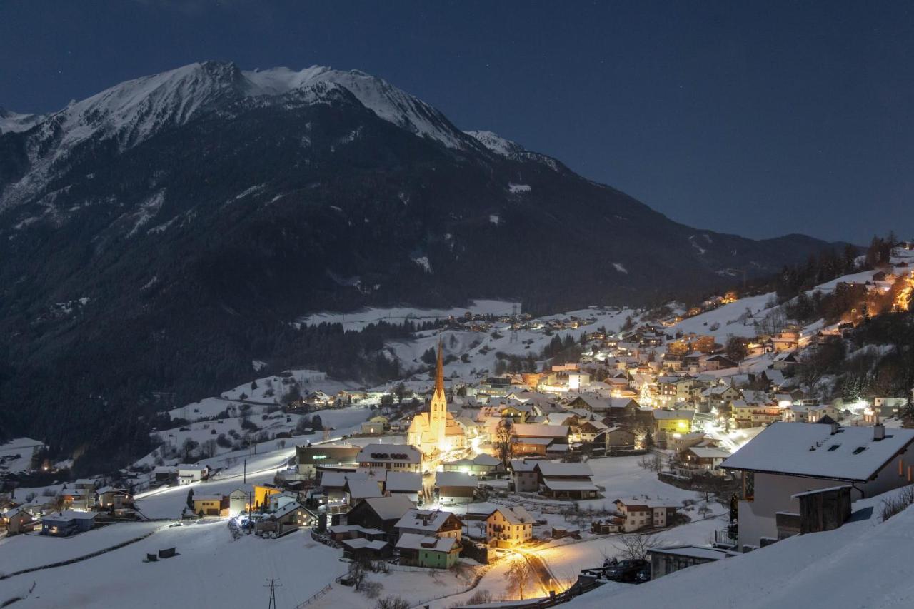 Apart Pitztalurlaub Венс Екстериор снимка
