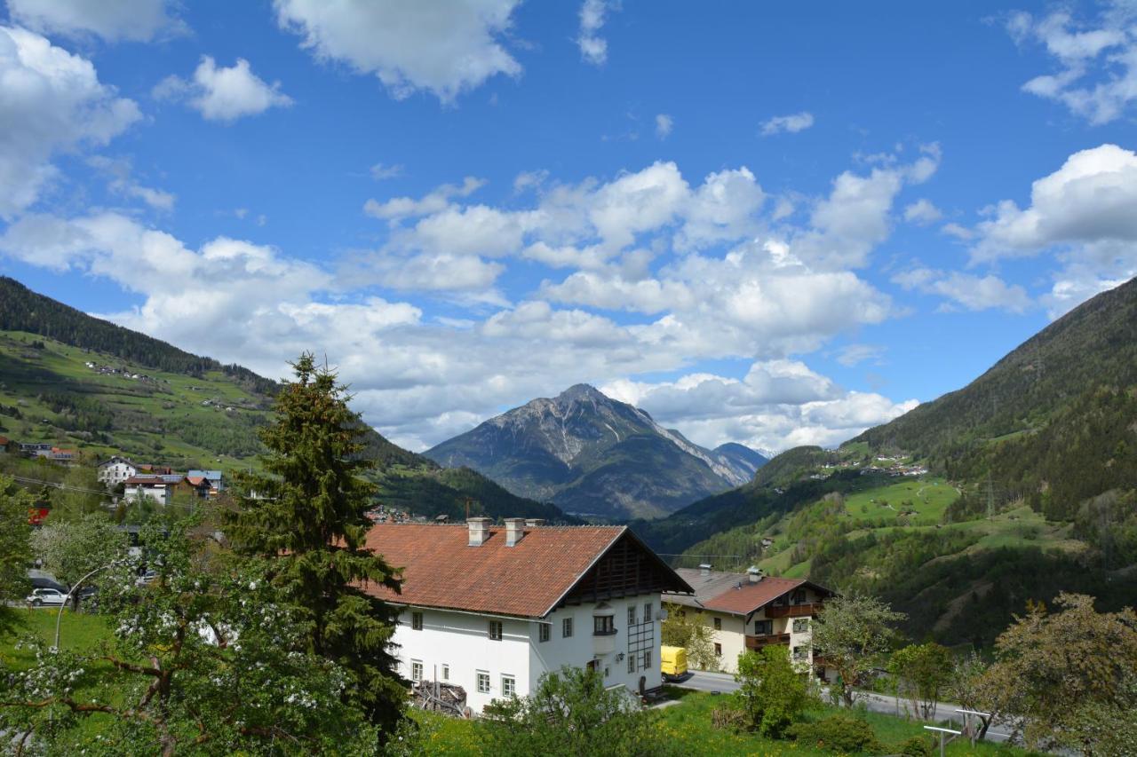 Apart Pitztalurlaub Венс Екстериор снимка